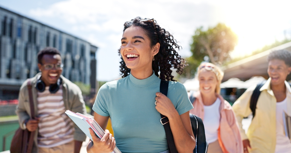 Back-to-Campus Essentials Every Latina Needs This Fall
